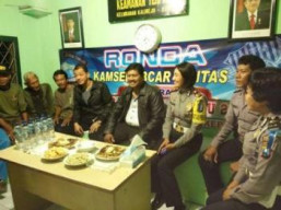 Polwan Cantik Inovatif, Libatkan RT RW Bahas Kamseltibcar Lantas.