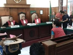 Yoyok Pemlik 50 Gram Sabu Yang Juga Bos Aiptu A. Latif Berbelit Saat di Tanya Hakim.