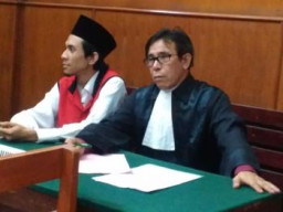 M. Brahim Lutfi Kurir 103 gram Sabu dan 3000 Ekstasi Siang Tadi Jalani Sidang Perdana. 