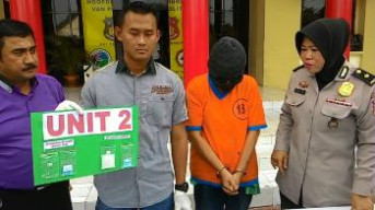 Nenek-Nenek Jual Sabu, Tertangkap Tangan Bawa 5,11g, Lainnya11,36g Disembunyikan di Bawah Pohon