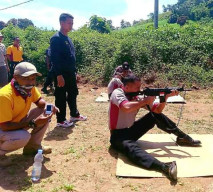 Sekian Tahun fakum, Kapolres Gowa AKBP Shinto Silitonga Kembali Latihan Menembak