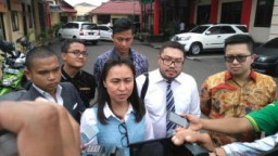 Chin Chin Jalani Pemeriksaan di Polda Jatim.