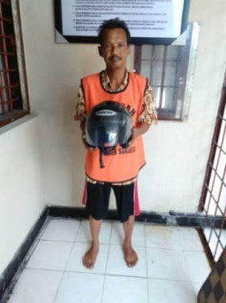 Ngutil Helm Security Apartemen,  M.Hidayat di Tangkap Tim Anti Bandit