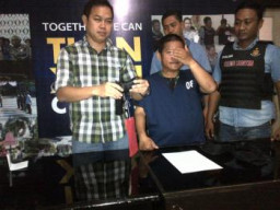 Todong Security Dengan Air Soft Gun, Robert Soesanto (46) di Tangkap Polisi