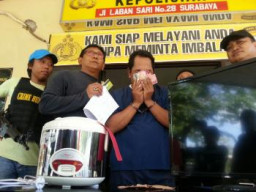 Bermodal Mobil Rental, Udin Pedaya 7 Wanita Cantik