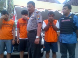 PNS Pemkab Sidoarjo Gelapkan Mobil Rental, Kini Ditahan Polsek Tegalsari.