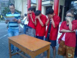 Komplotan Spesialis Penggelapan Mobil Rental di Tangkap Aparat