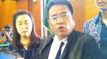 Hotman Paris Hutapea: Sidang Chin Chin Ini Seperti Sandiwara