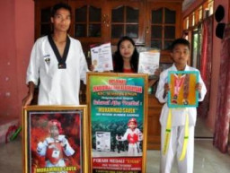 Meski Tak Dapat Perhatian Pemerintah, Muhammad Saviq Raih Medali Emas Dikejuaraan Nasional Taekwondo