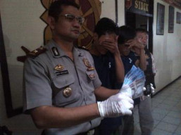Polsek Wonokromo Tangkap Judi Togel