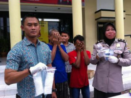 Kurir Narkoba Jaringan Antar Pulau Ditangkap 