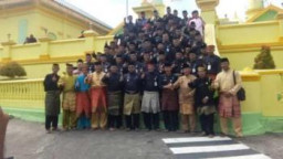 Awali Hari Jadi Ke 233 Tanjungpinang Walikota Dan Seluruh Tomas Berziarah ke Makam Pejuang Melayu.