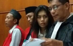 Lakukan Penipuan Handphone Siti, Nova dan Edi Disidangkan 