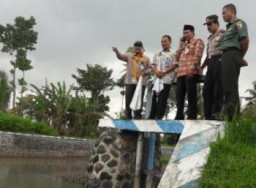 Pilar Penyangga Talang Irigasi Ambruk, Dinas PUPR Bondowoso Segera Membuatkan Ground Sail