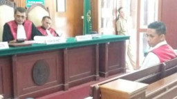 Membuat Laporan Palsu Tongkang Tenggelam, Indra Nahkoda Kapal Disidangkan.