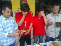 Dukun Palsu Penjiplak Dimas Kanjeng Ditangkap Polisi.
