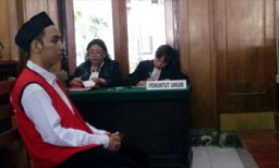 Makan Emas 1,2kg Milik Bosnya, Irwan di Hukum 2 Tahun Penjara