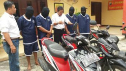 Rampas Motor, 4 Debt Colektor di "SEL" Polsek Wonocolo.