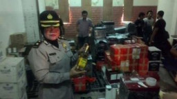 Gudang Penyimpanan Miras Impor di Gerebek  Satreskoba Polrestabes "Ratusan Miras di Sita"