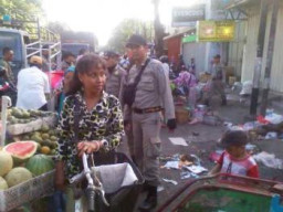 KInerja Satpol PP Surabaya, Pantau Hiburan Malam, Pagi Hingga Sore Penertiban Pasar Dan PKL 