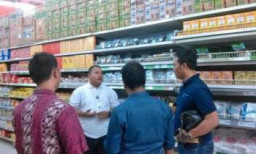 Jelang Ramadhan, Tim Satgas Pangan Polrestabes Surabaya Gencar Lakukan Razia.