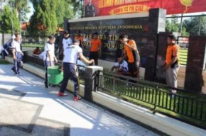 Kapolres Bondowoso Ajak Anggotanya Budayakan Kebersihan.