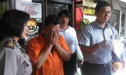 TIDAK PUAS DENGAN ISTRI PENJUAL NASI BABAT CABULI ANAK SMA.