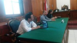 Gugatan Perdata dr. Husin Dikabulkan Hakim, Estiningtyas Nugraeni Wajib Bayar 3 Milyar.