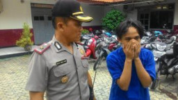Polsek Bubutan Rilis Penjambret Fly Over Pasar Kembang.