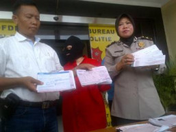 Gelapkan Uang Perusahaan, Camelia di Prodeo kan
