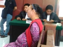 Berdalih Perkara Perdata, Hakim Bebaskan Lie Lanny Ellisanti.
