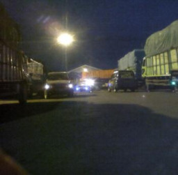 Sopir Pelabuhan Tanjung Perak Resah Adanya Pungli.