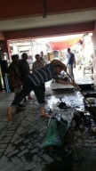 Lurah Kupang Krajan Kerja Bakti Bareng Dengan Warga RW 3.