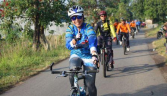 Kompol Herlina Ajak Anggotanya Nggowes Bareng.