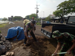 Pasca Banjir, 3 Pilar Desa Kedung Boto Lakukan Karya Bakti.