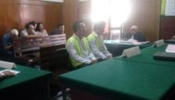Galih dan Bramantyo di Dakwah Pasal 114 Juncto 132 UU Narkotika di PN Surabaya