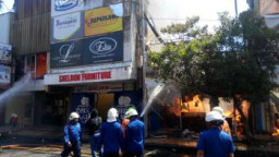 Ruko Mebel Gemblongan Terbakar, Api Menjalar Hingga Baliwerti