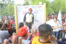 Gus Ipul Ajak Masyarakat Biasakan Hidup Sehat