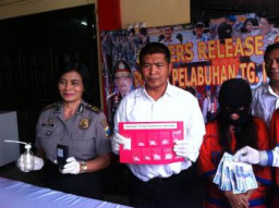 Pasutri Pengedar Sabu-Sabu Diamankan Polres KP3 Surabaya