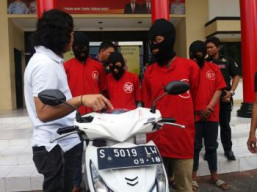 Lima Dari 9 Pengroyok Warga Benowo, Ditangkap Polrestabes