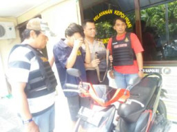 Jambret Simo, di Bogem Mentah Warga