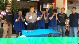 Muhammad Hola (35) DKK Curi Motor, Tertangkap Petugas Polsek Jambangan