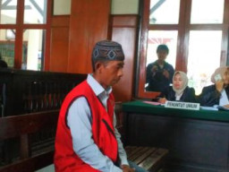 Bapak Bejat, Anak Kandung di Setubuhi Selama 2 Tahun.