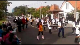 Pemkot Surabaya Gelar Karnaval Pelajar Bernuansa Islami