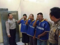 Pangkalan Judi Domino di Grebek Polres Pasuruan, 3 Pelaku Diamankan.