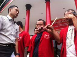 Makan 52 Karung Gula Pasir, 2 Sopir dan 1 Temannya Tidur di Hotel Prodeo Polrestabes Surabaya.