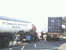 Waspada Di Titik Macet Pantura Pasuruan