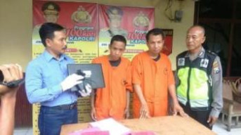 Dua Sejoli Kompak Bobol Toko Elektronik 
