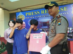 Belum Sempat Menghisap Sabu, Ach. Bahri dan Alex Dibekuk Aparat Polsek Tambaksari.