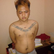 Alap-Alap Jalanan Tertangkap Saat Bergumul Dengan Korbannya.